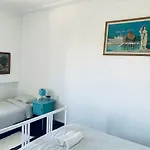 Gama House