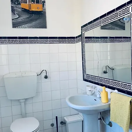 Gama House Гостьовий будинок